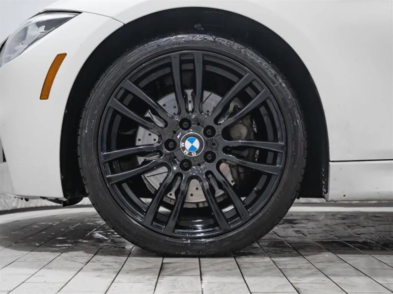 BMW 340 * АВТО КРЕДИТ* ЦЕНА ДО БГ * СЕРВИЗНА ИСТОРИЯ * , снимка 17 - Автомобили и джипове - 52595386