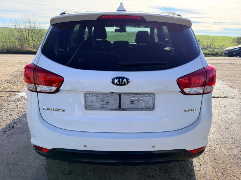 Kia Carens 1.7 CRDI, снимка 7 - Автомобили и джипове - 52761586