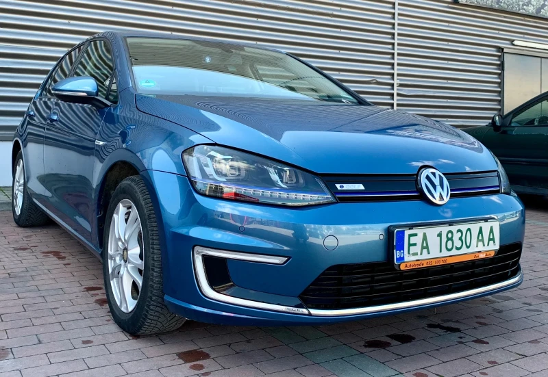 VW Golf Electric , снимка 2 - Автомобили и джипове - 52943019