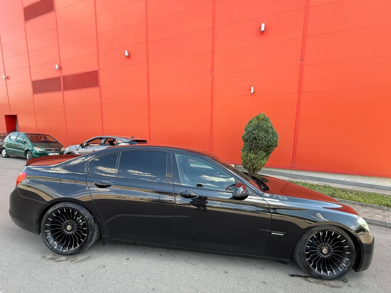 BMW 730 Alpina* Вакум* Distronik* HeadUP* Обдухване* , снимка 4 - Автомобили и джипове - 52971069