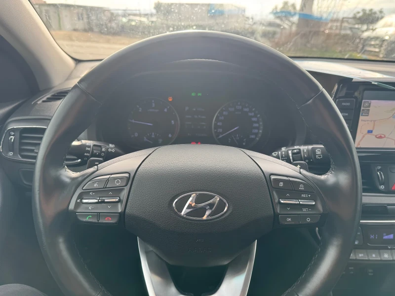 Hyundai I30 1.6 crdi evro6 avtomatik, снимка 14 - Автомобили и джипове - 53466224