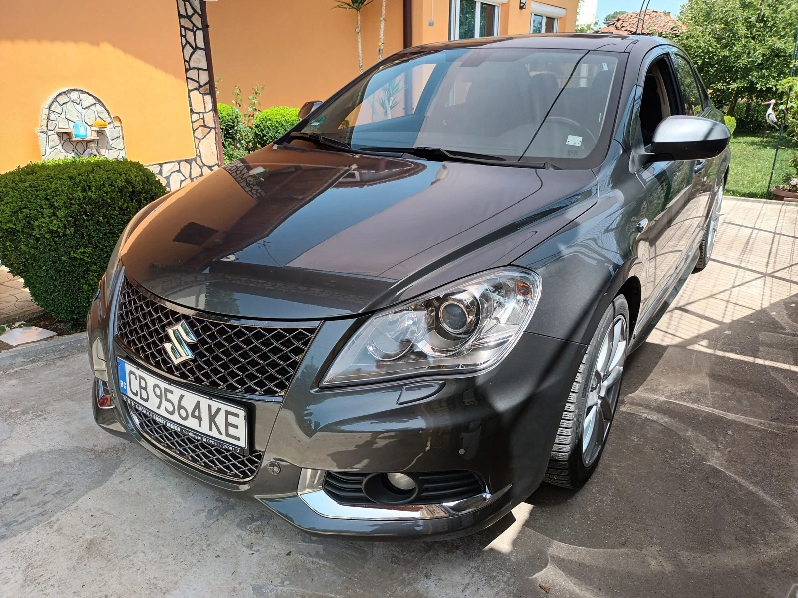 Suzuki Kizashi 2.4 GL 2WD / INDIVIDUAL * Japan - изображение 2