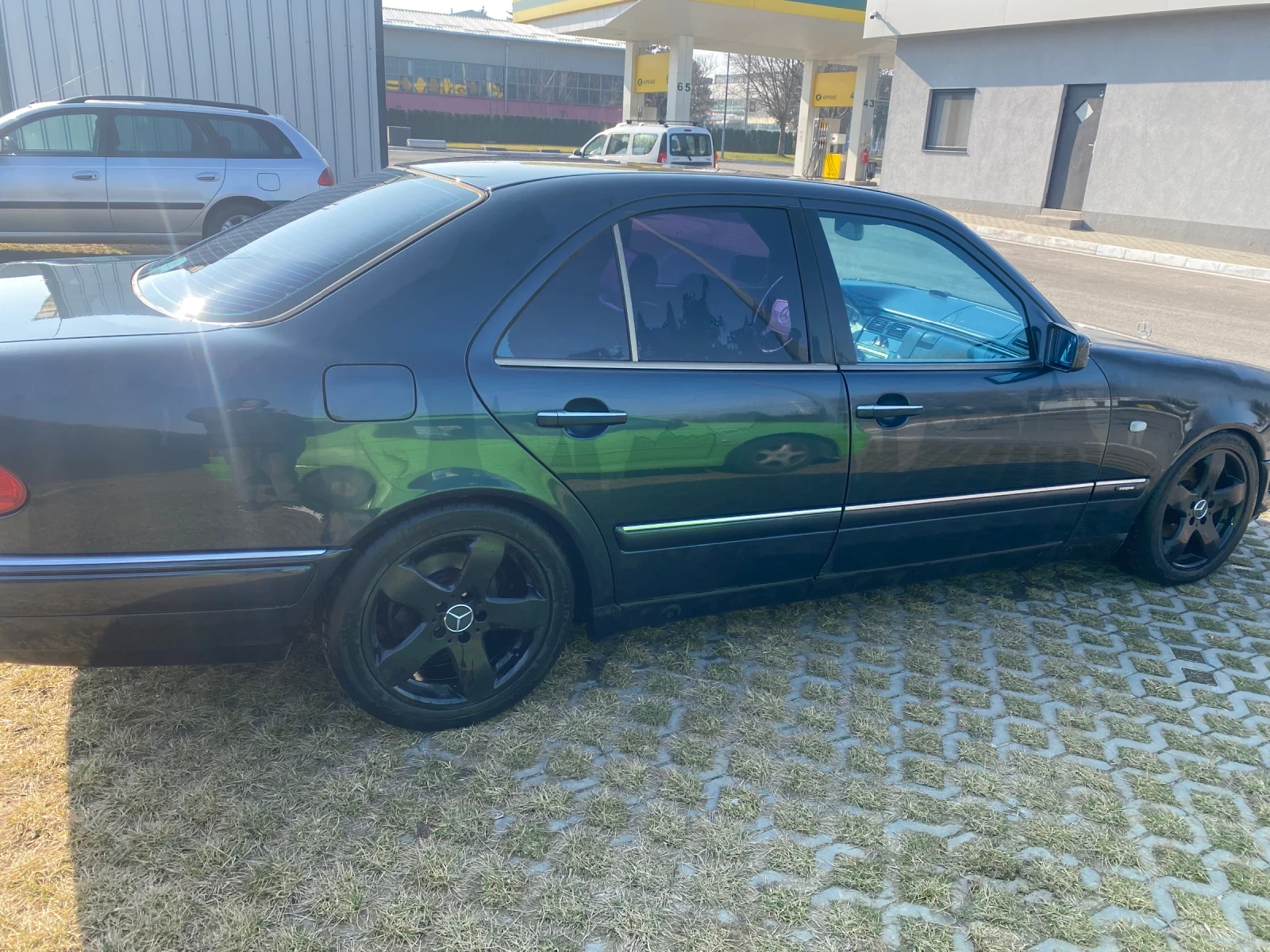 Mercedes-Benz E 250 Авангард - изображение 4