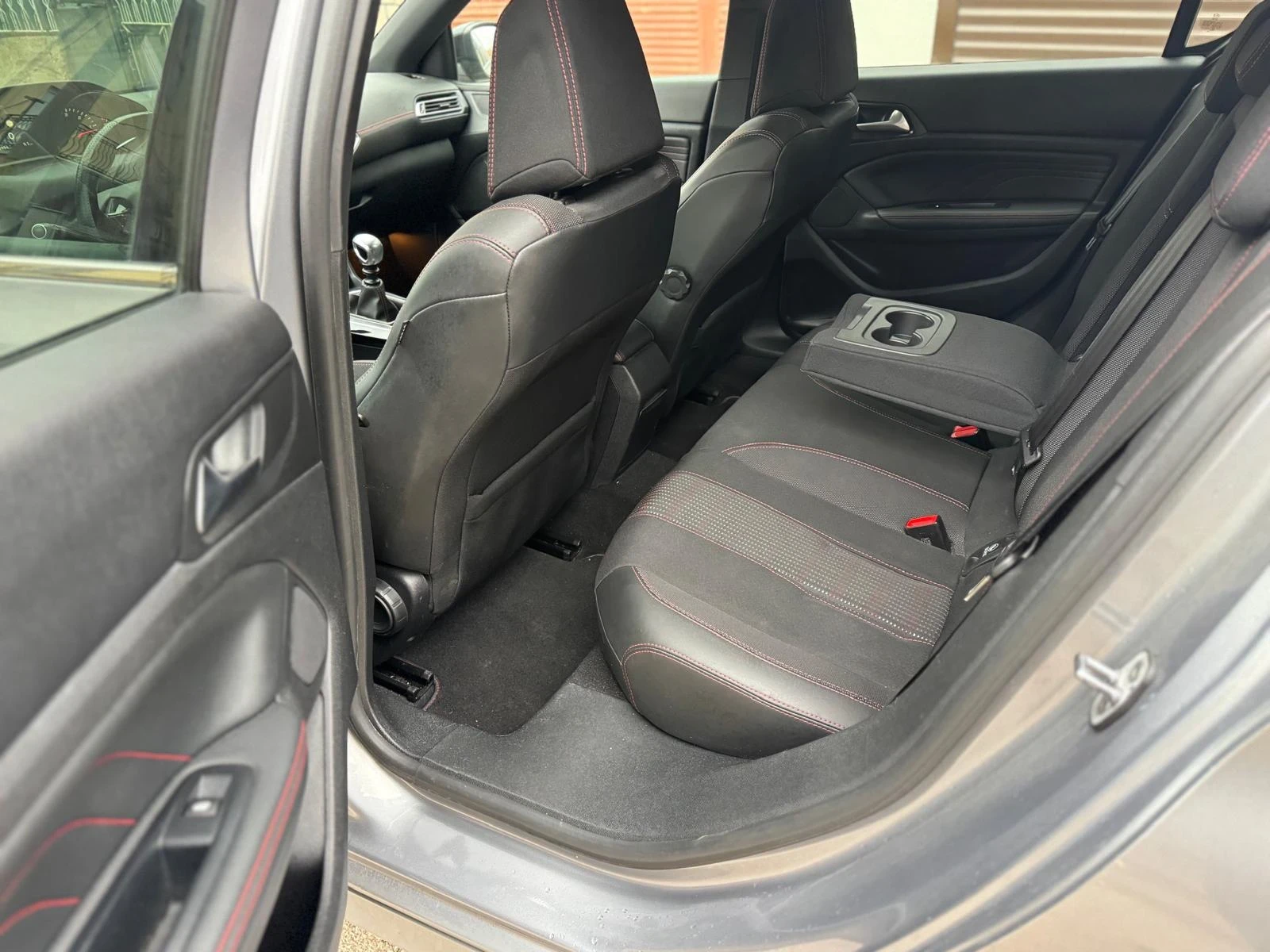 Peugeot 308 GT-line = 1.5e-HDI= 6��= NAVI | Mobile.bg � ����������� 11