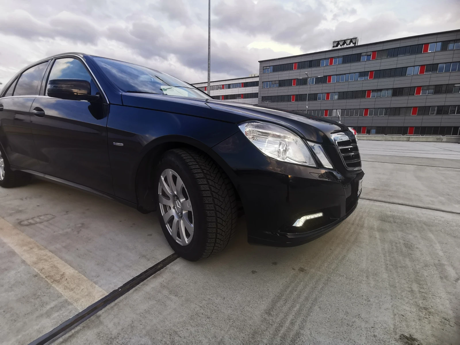 Mercedes-Benz E 250  - изображение 3
