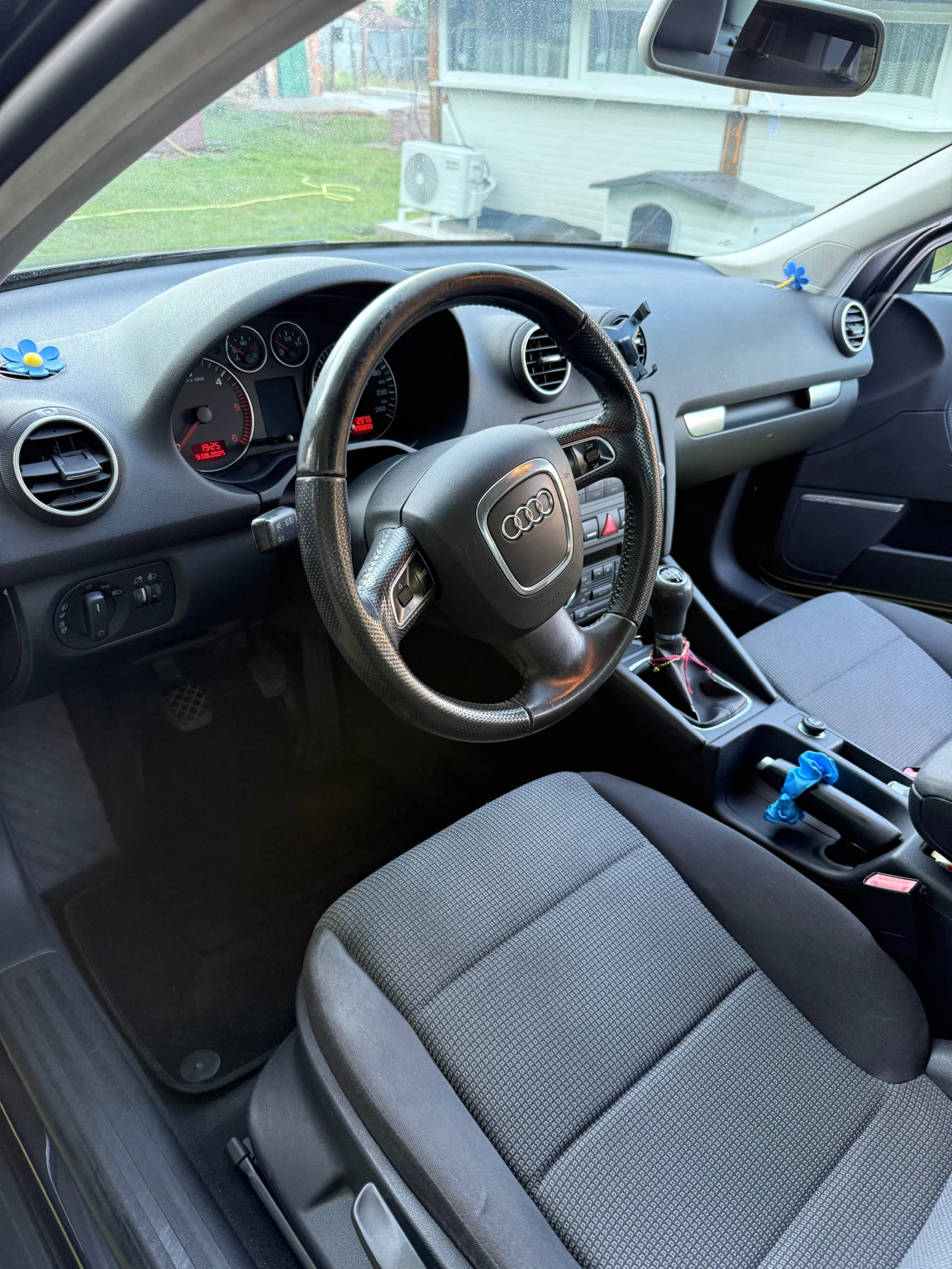 Audi A3 1, 9 TDI, 105 к. с - изображение 5