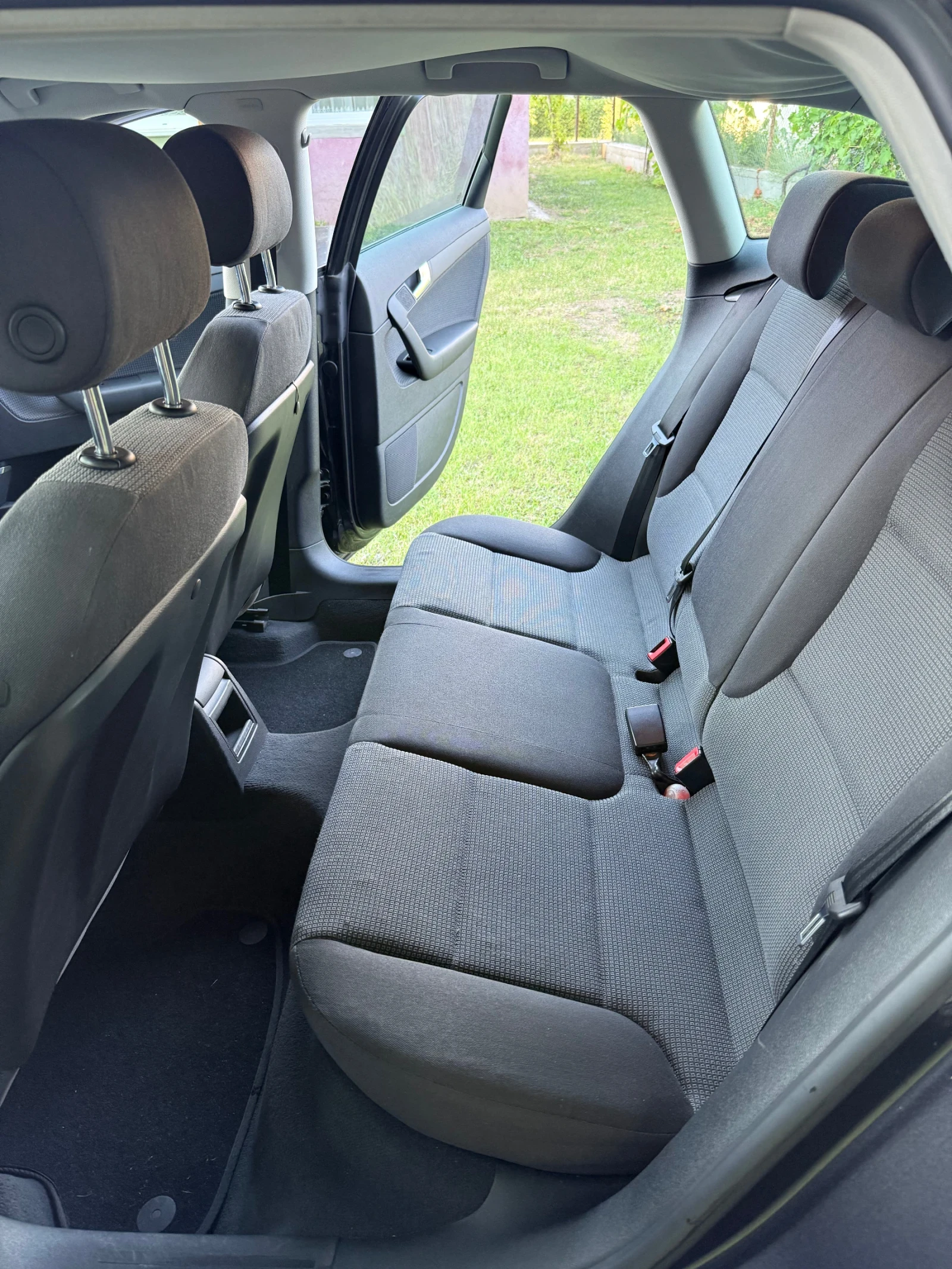 Audi A3 1, 9 TDI, 105 к. с - изображение 6