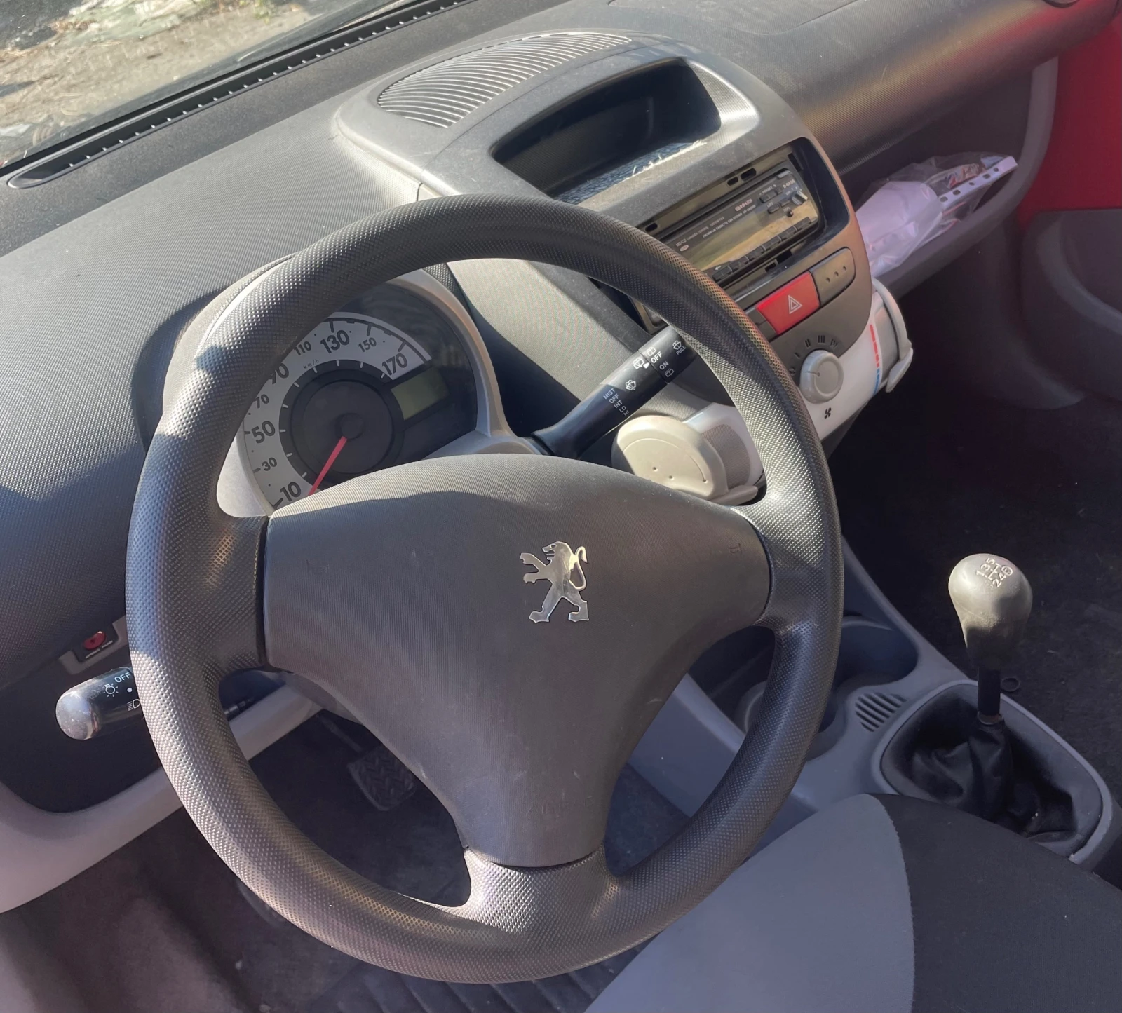 Peugeot 107 1.0 i - изображение 9