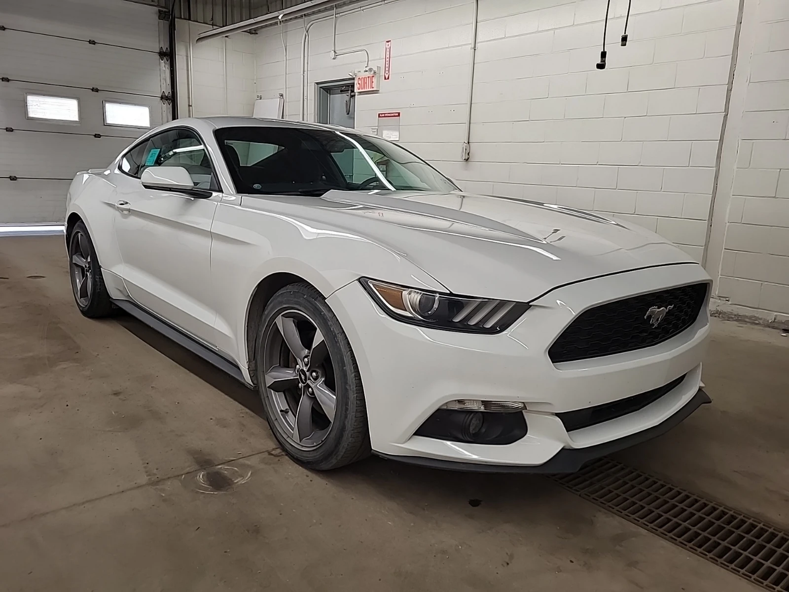 Ford Mustang * CARFAX * БЕЗ ПЪРВОНАЧАЛНА ВНОСКА - изображение 2