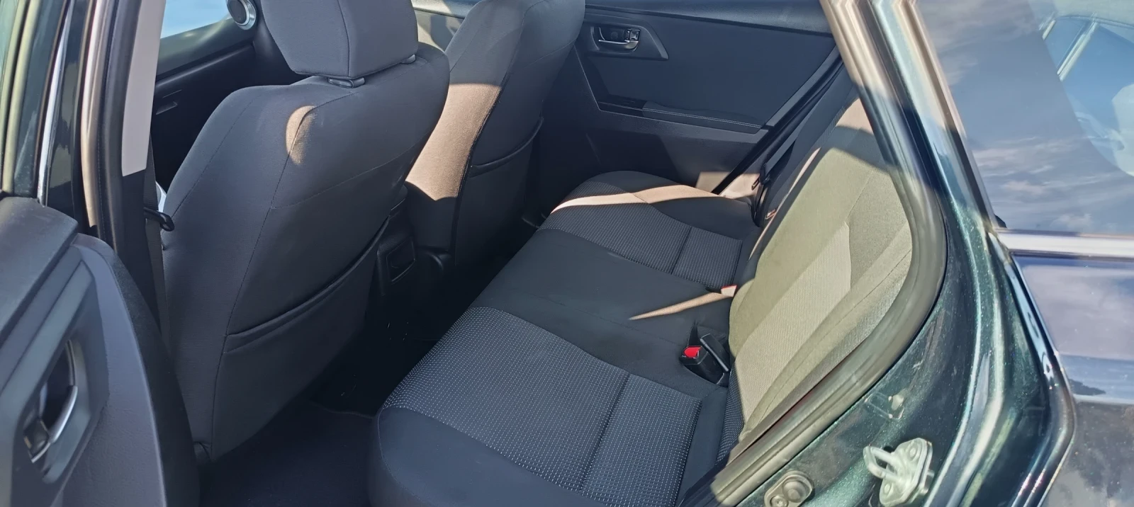 Toyota Auris 1.8 Hybrid *   | Mobile.bg   13