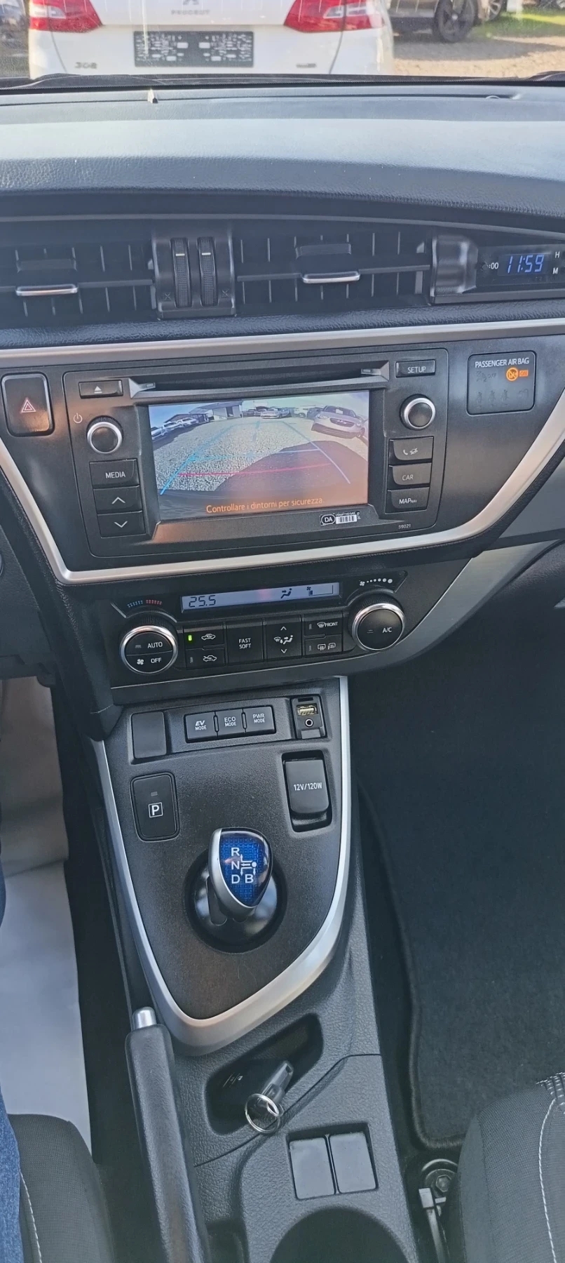 Toyota Auris 1.8 Hybrid *   | Mobile.bg   14