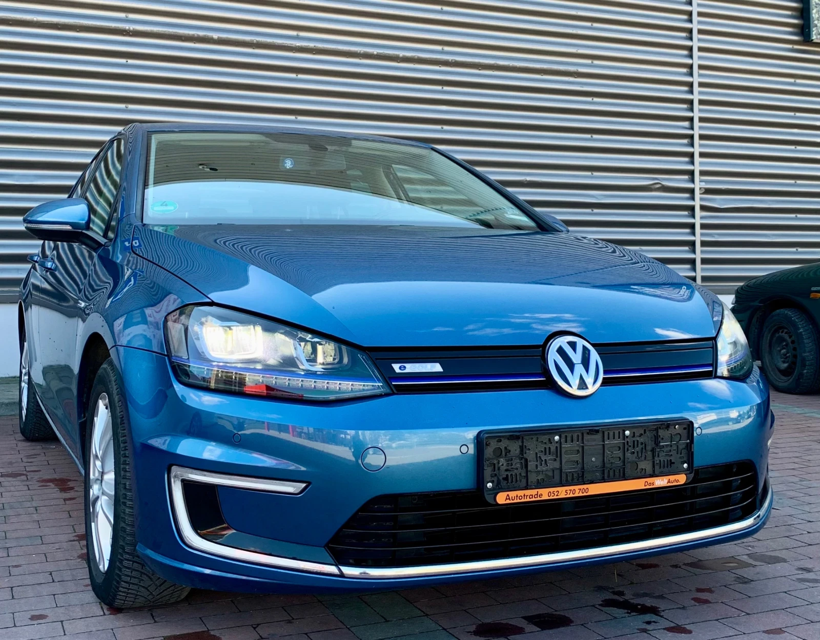 VW Golf Electric  - изображение 4