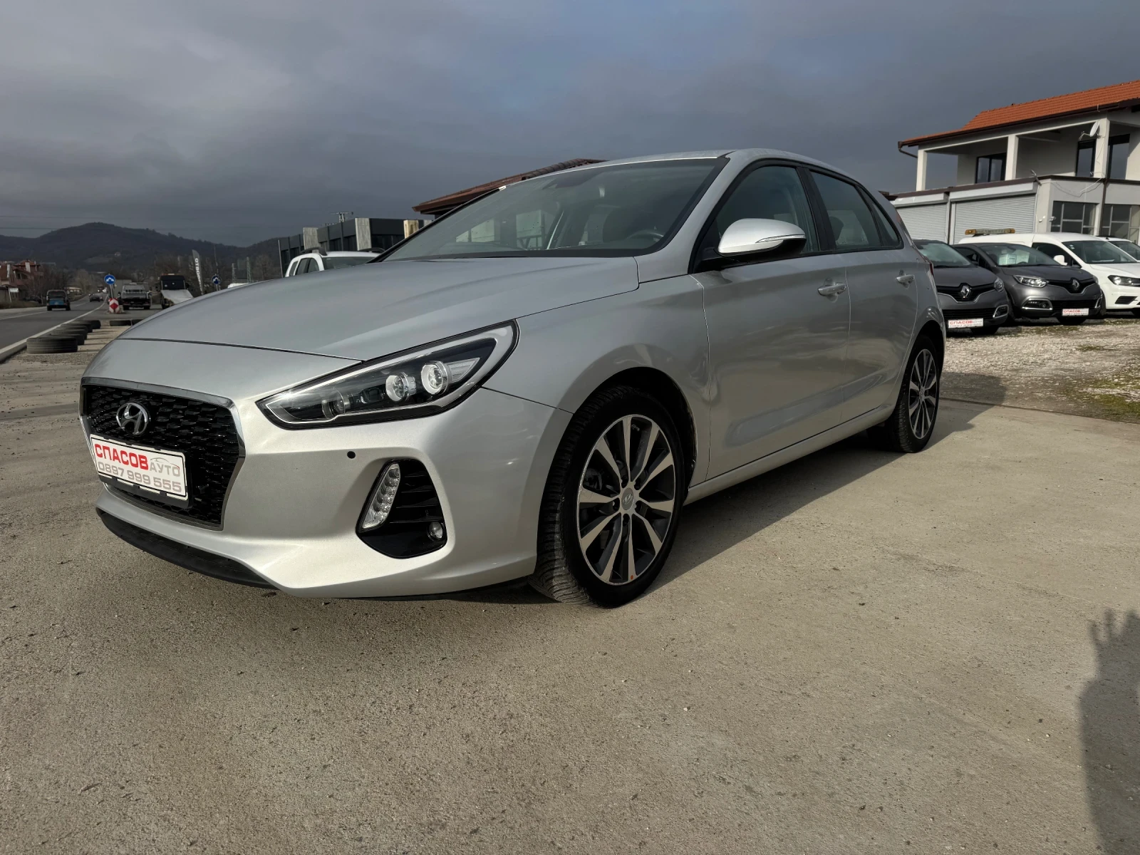 Hyundai I30 1.6 crdi evro6 avtomatik - изображение 2