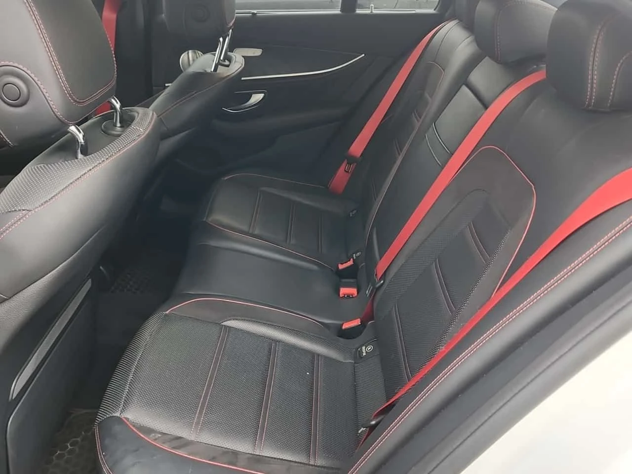 Mercedes-Benz E 53 AMG * ДИСТРОНИК * 360 * 2 КЛЮЧА * BURMESTER * ОБДУХВАН, снимка 12 - Автомобили и джипове - 53728895