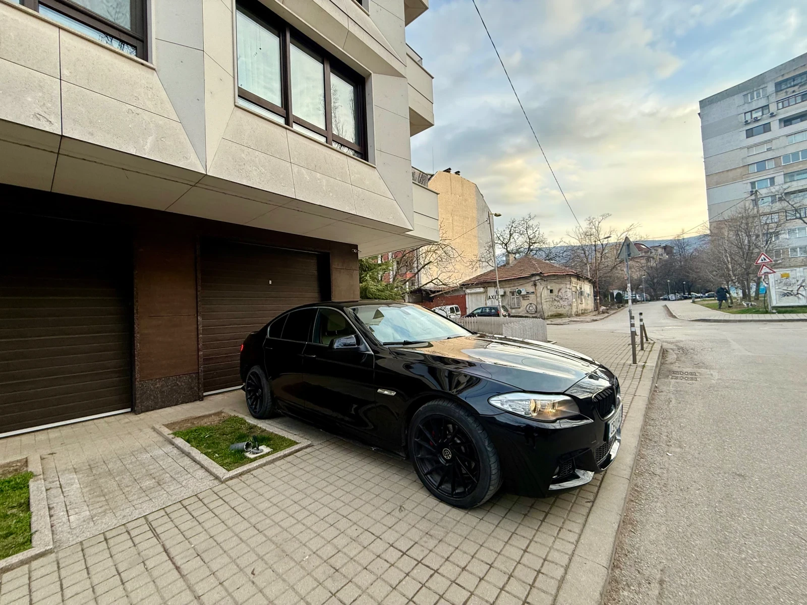 BMW 520 Mpower/BlackEdition/Vossen/Exlussive, снимка 2 - Автомобили и джипове - 53758402