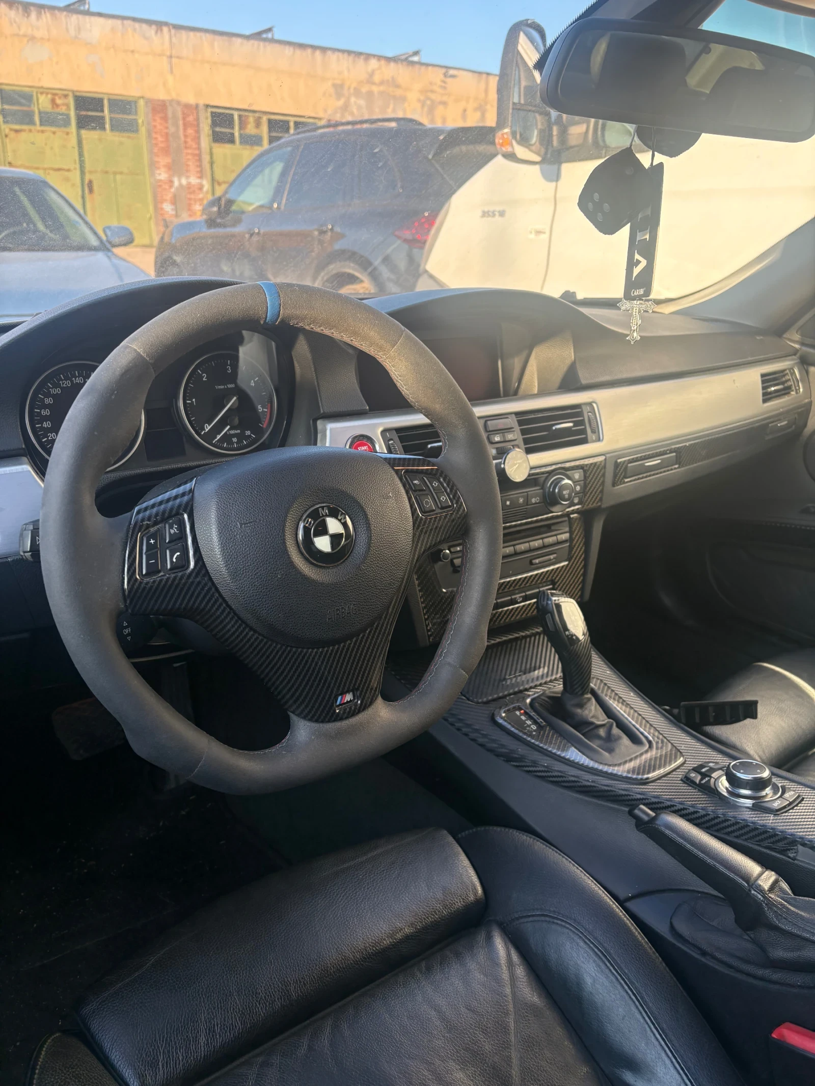 BMW 330, снимка 13 - Автомобили и джипове - 53818611