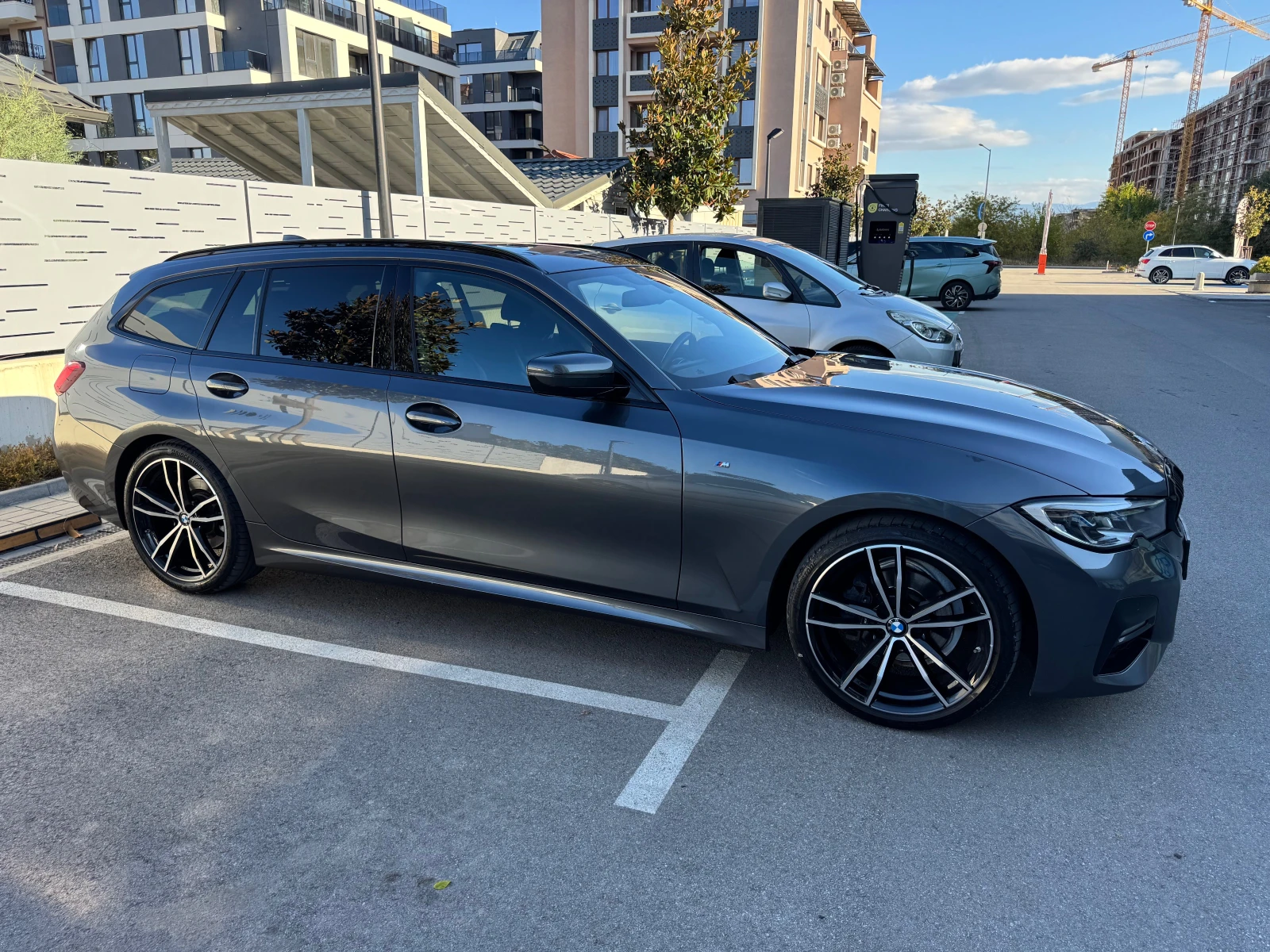 BMW 320 M-packet.mild hybrid, снимка 4 - Автомобили и джипове - 53958367