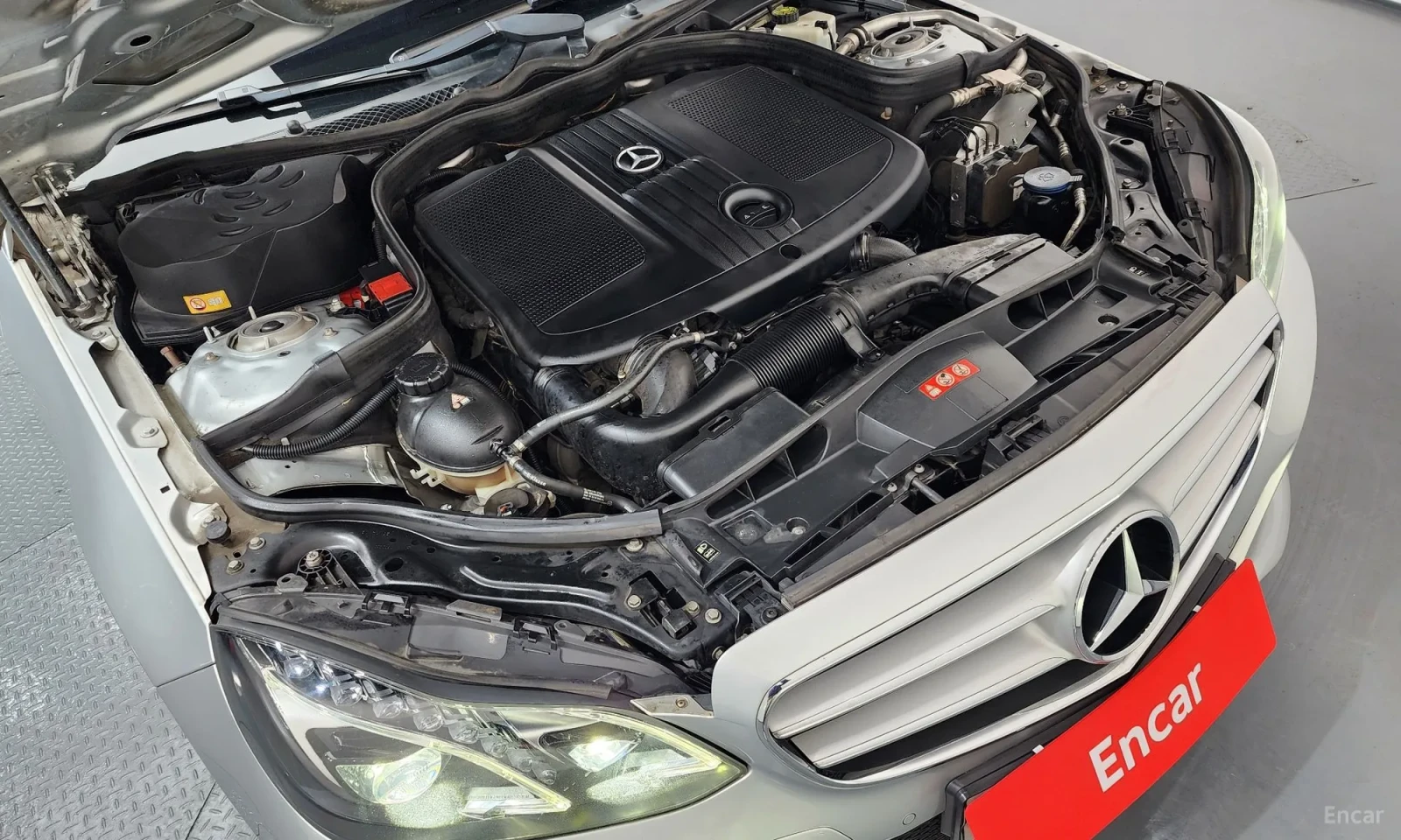 Mercedes-Benz E 250 CDI 4MATIC, снимка 4 - Автомобили и джипове - 54277848