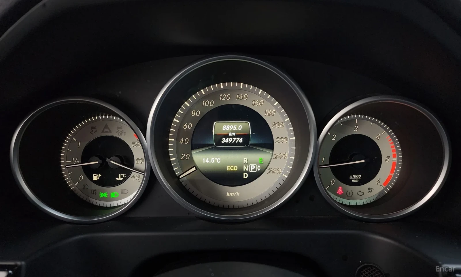 Mercedes-Benz E 250 CDI 4MATIC, снимка 8 - Автомобили и джипове - 54277848