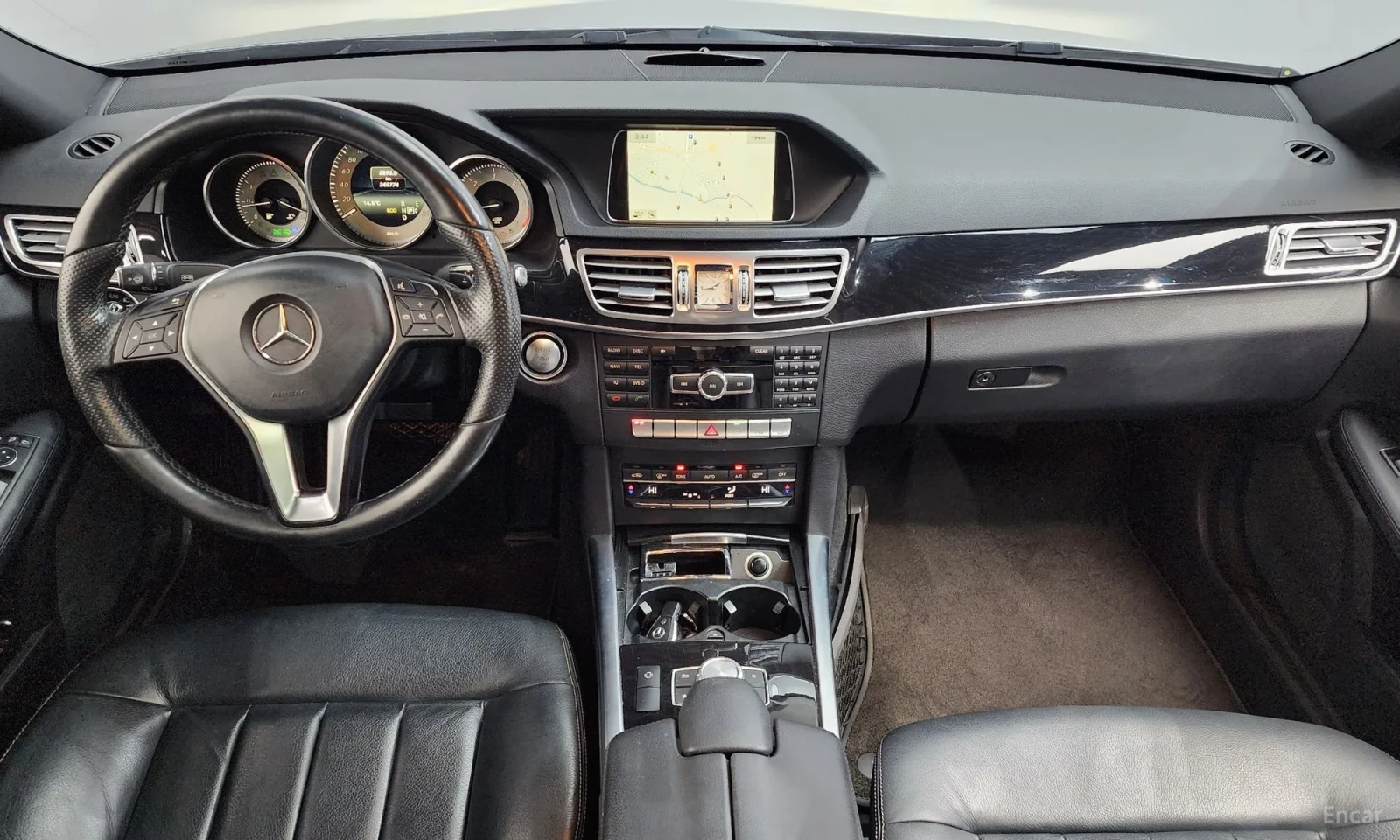 Mercedes-Benz E 250 CDI 4MATIC, снимка 6 - Автомобили и джипове - 54277848