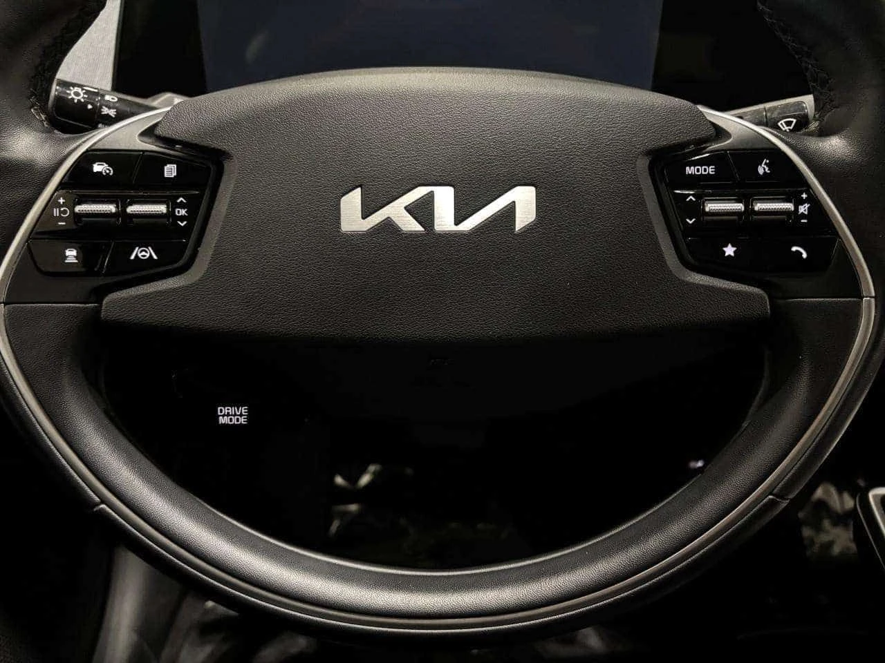 Kia EV6 Light, Wind, GT Line  CARFAX, снимка 11 - Автомобили и джипове - 54379792