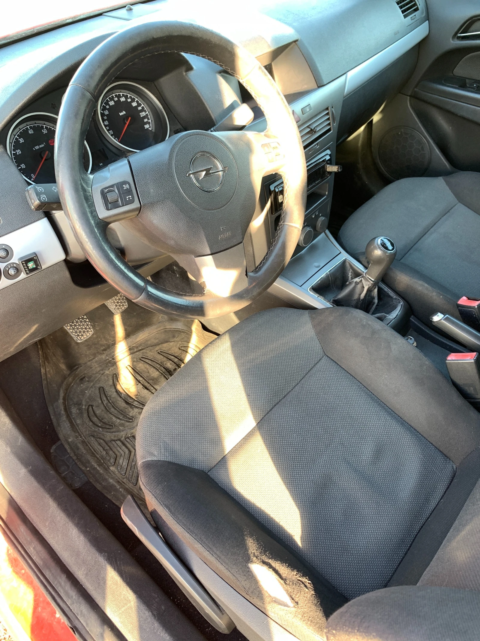 Opel Astra, снимка 7 - Автомобили и джипове - 55047004