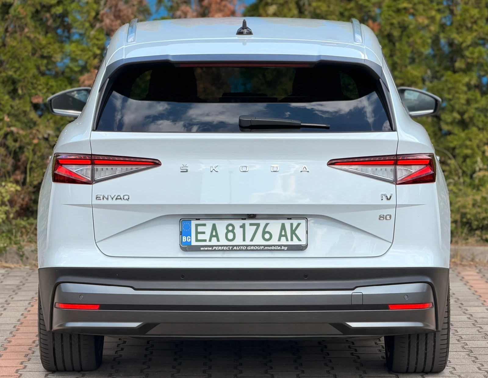 Skoda Enyaq IV80-KEYLESS-ТЕРМОПОМПА-КОЖА-ПАМЕТ-ПОДГРЕВ-УНИКАТ!, снимка 4 - Автомобили и джипове - 55671566