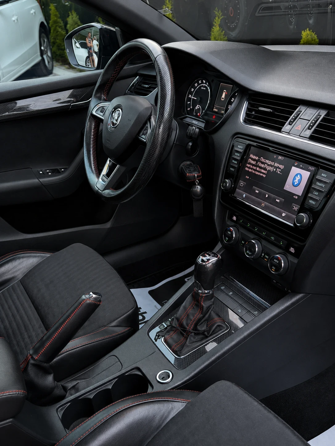 Skoda Octavia 2.0D| 184HP| VRS| PANO| MAXTON DESIGN| TOP| ЛИЗИНГ, снимка 14 - Автомобили и джипове - 55691428