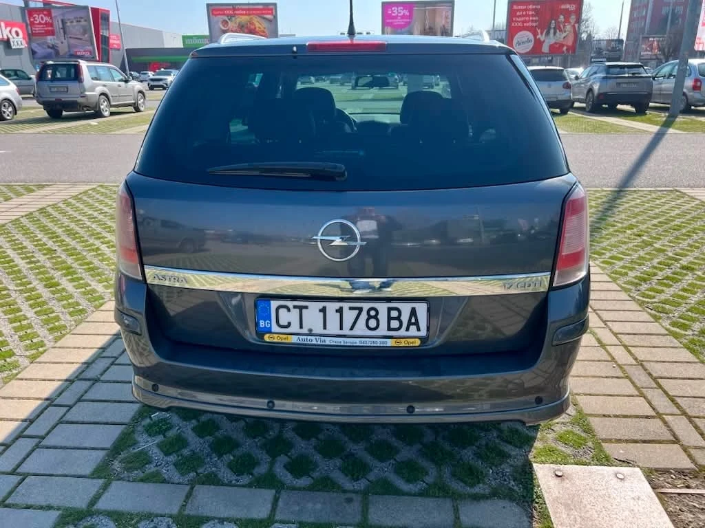 Opel Astra 1.6 CDTI COSMO, снимка 2 - Автомобили и джипове - 55729178