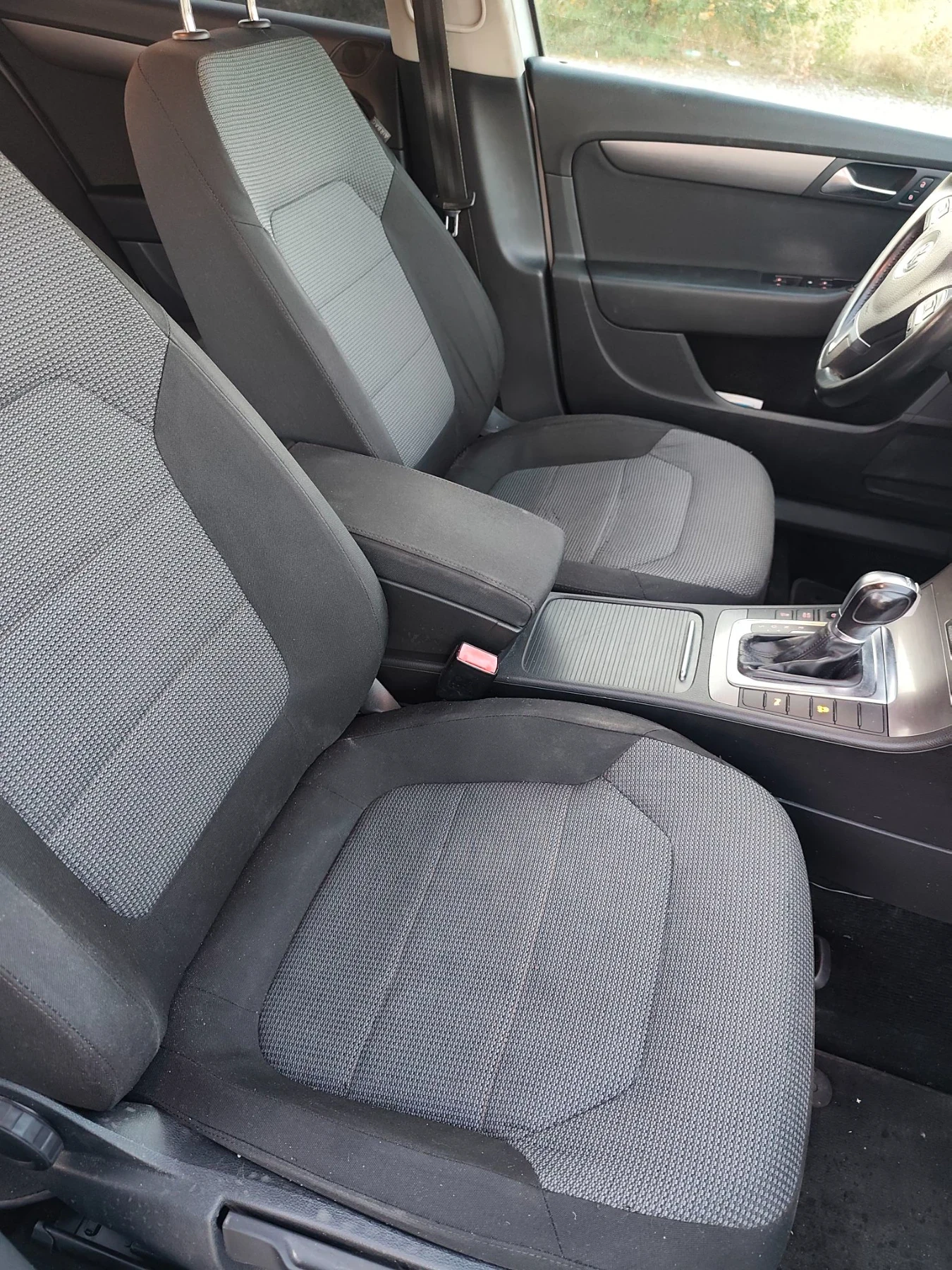 VW Passat 2.0TDI, снимка 9 - Автомобили и джипове - 55876929