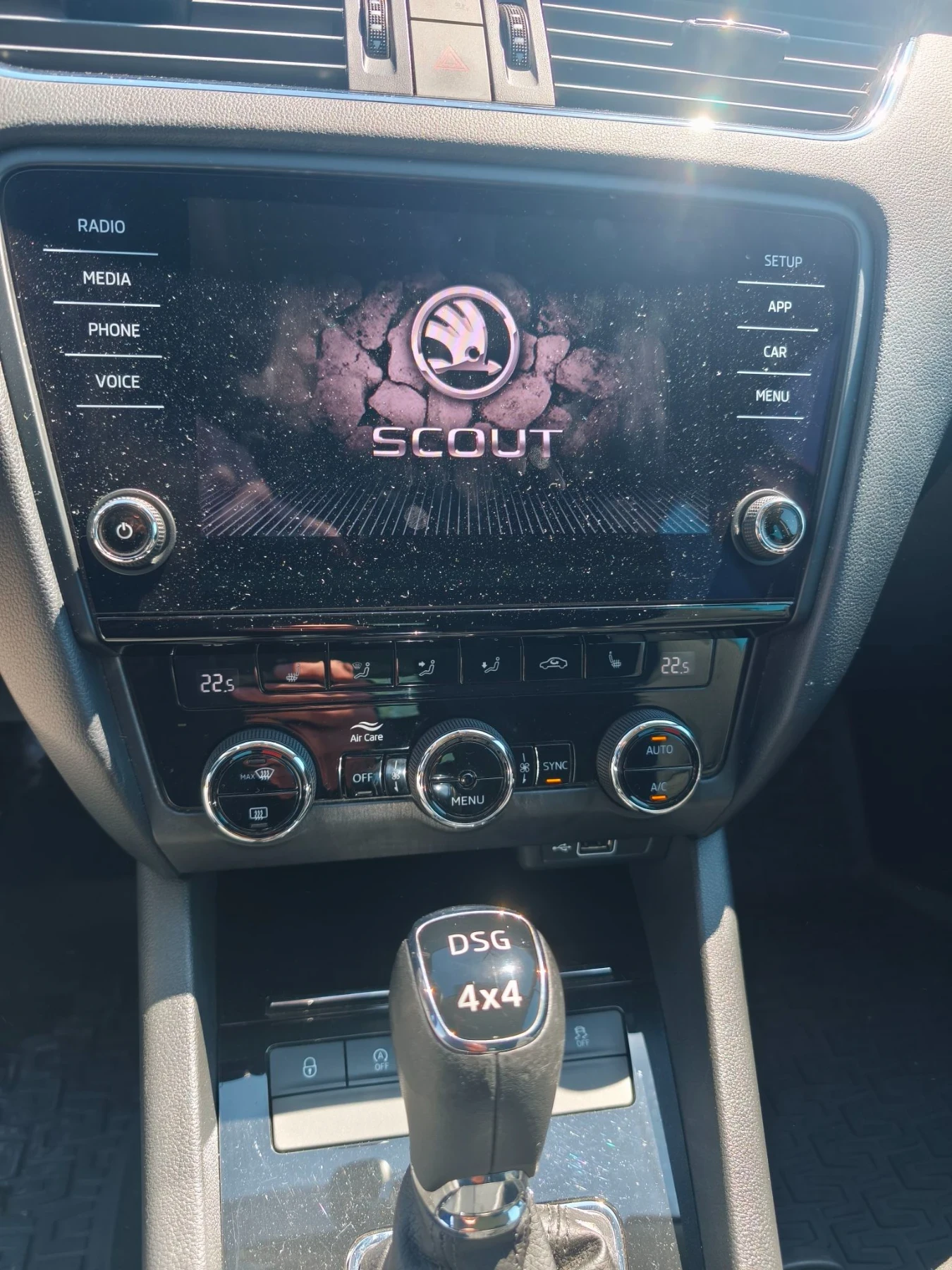 Skoda Octavia Scout 4x4, снимка 11 - Автомобили и джипове - 55925700