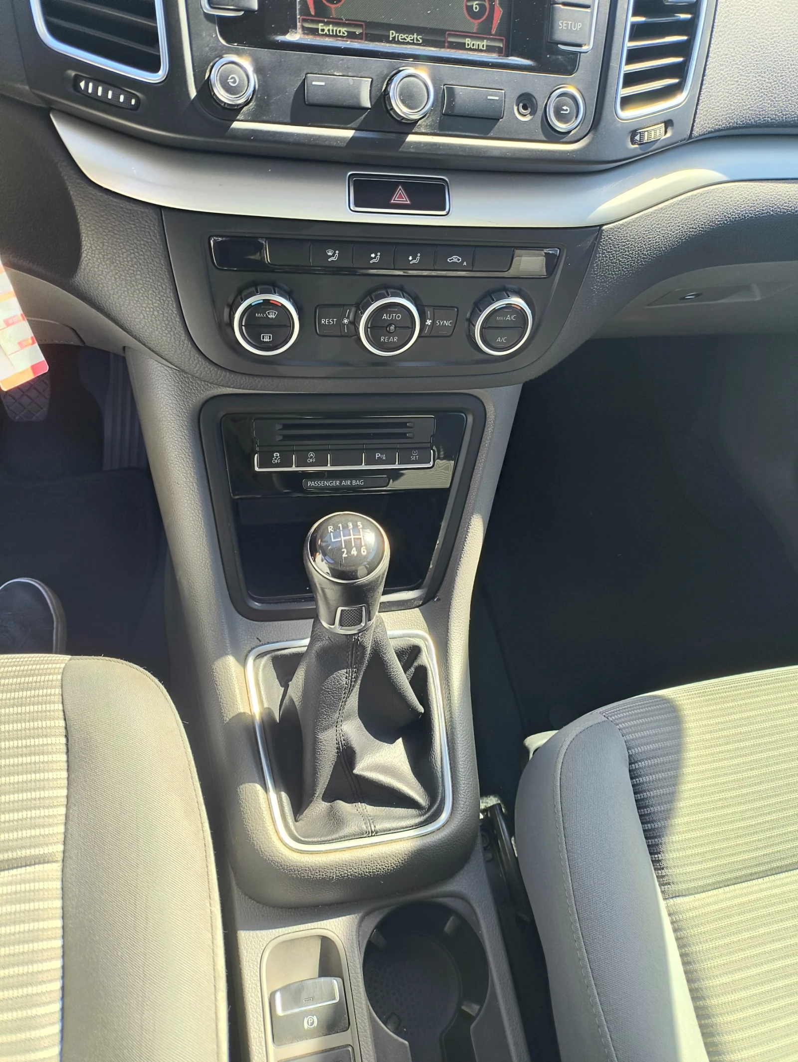 Seat Alhambra 2.0 TDI, снимка 6 - Автомобили и джипове - 56070452