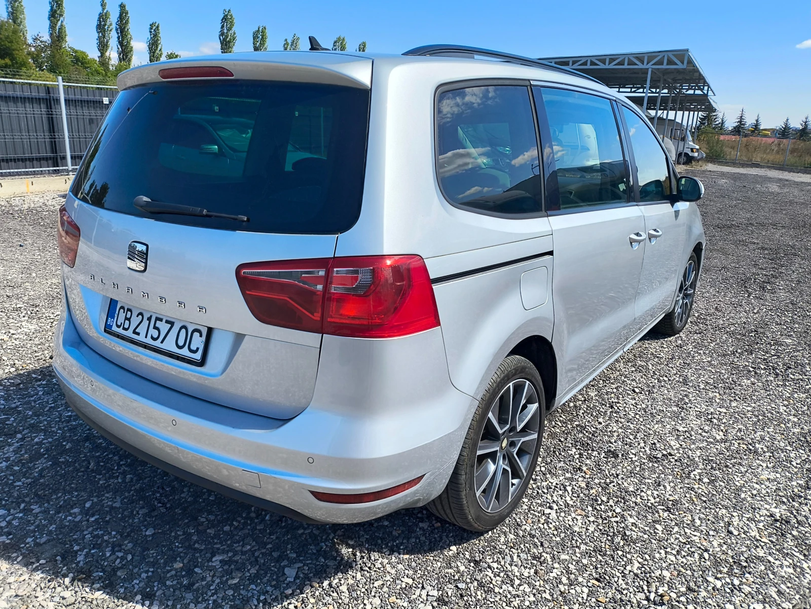 Seat Alhambra 2.0 TDI, снимка 3 - Автомобили и джипове - 56070452