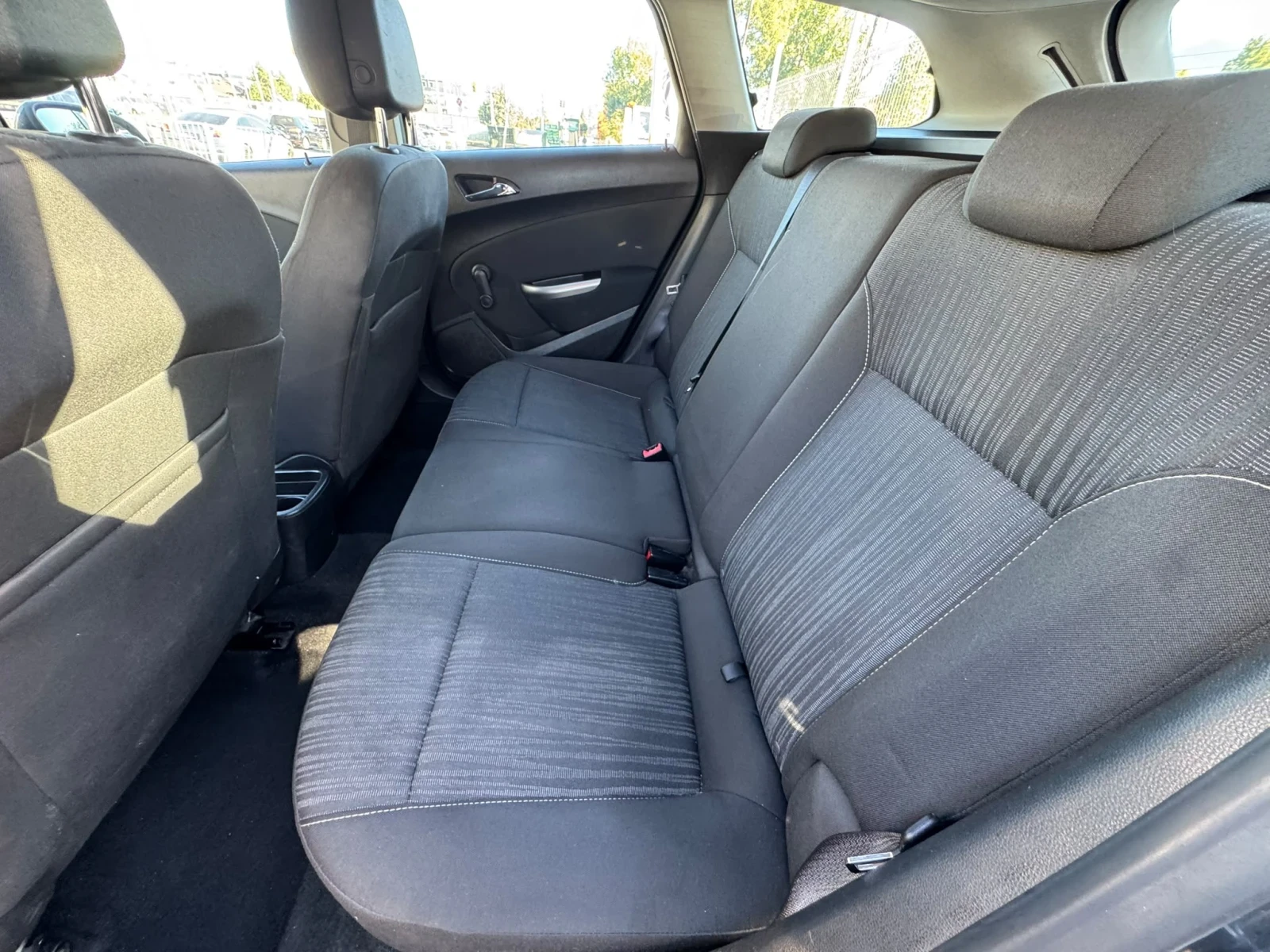 Opel Astra 1.7CDTi, снимка 15 - Автомобили и джипове - 56368952