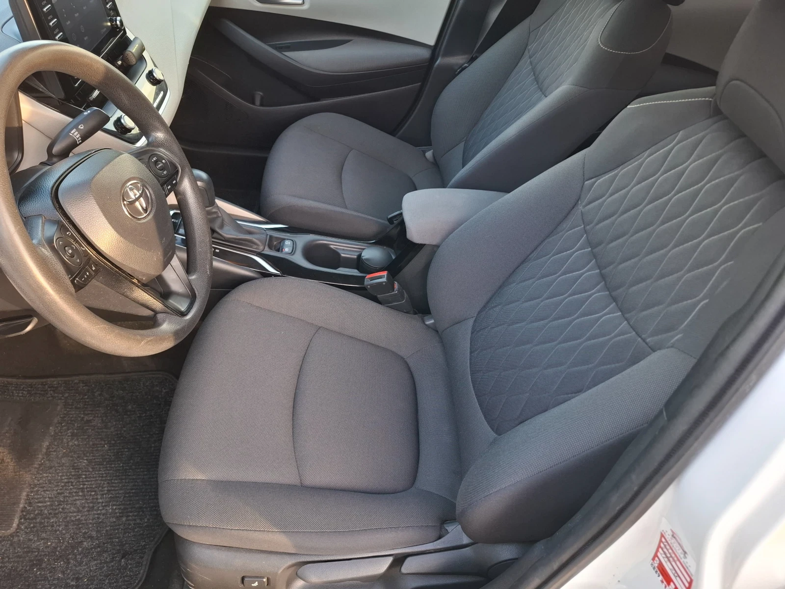Toyota Corolla 1.8 US CVT, снимка 8 - Автомобили и джипове - 56378136