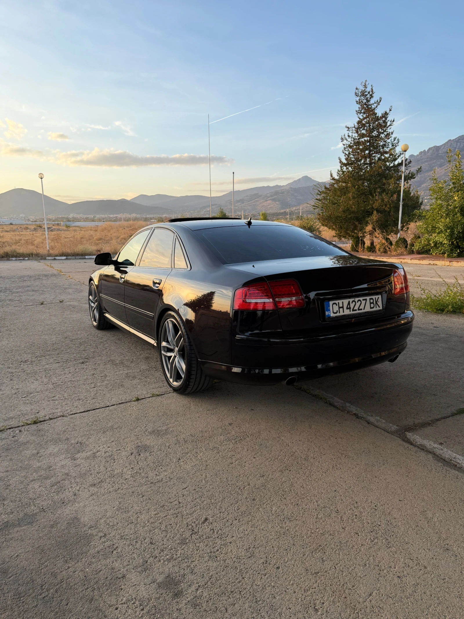 Audi A8 3.0TDI Exclusive Black Optics, снимка 6 - Автомобили и джипове - 56431786