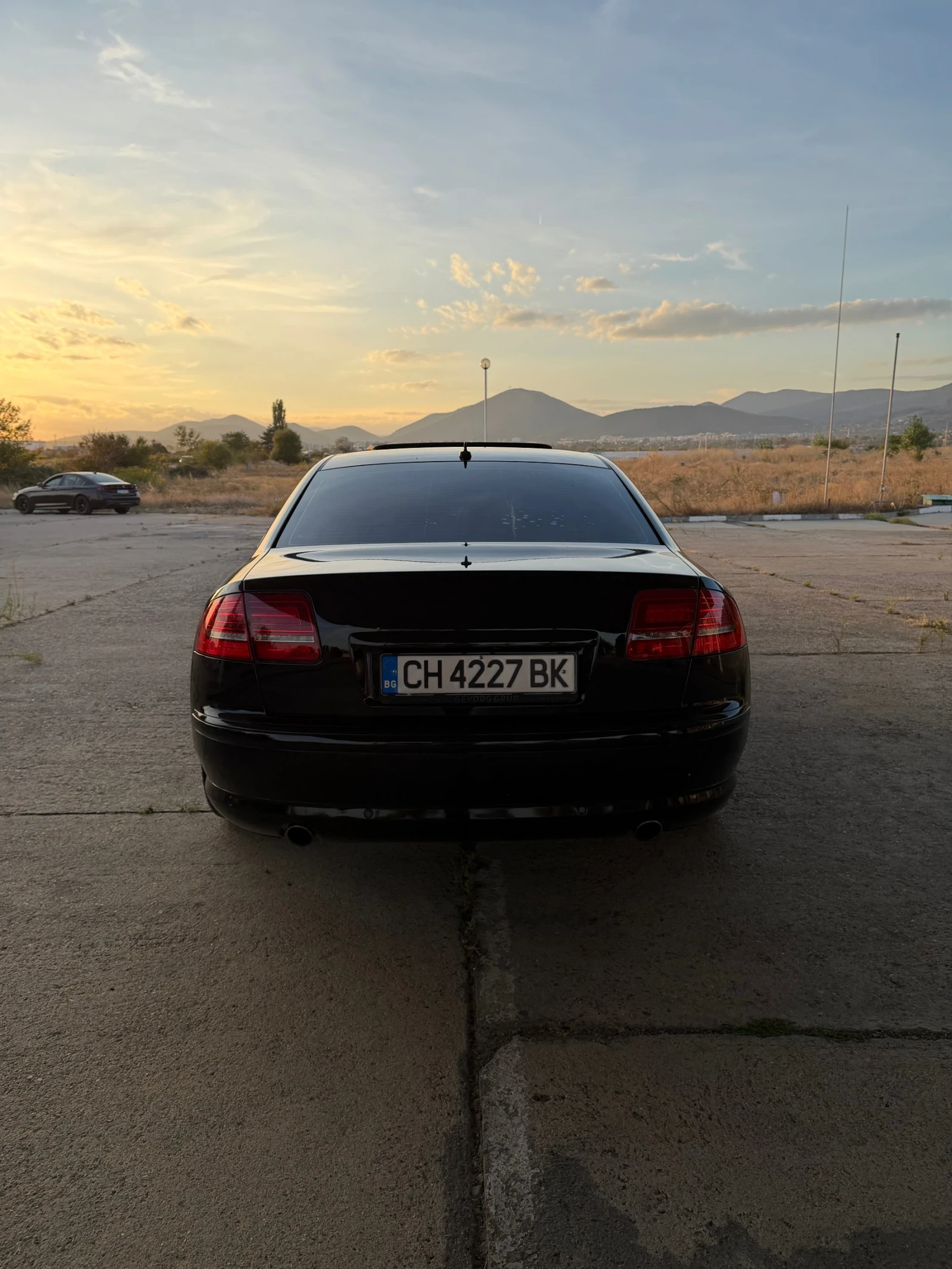Audi A8 3.0TDI Exclusive Black Optics, снимка 5 - Автомобили и джипове - 56431786