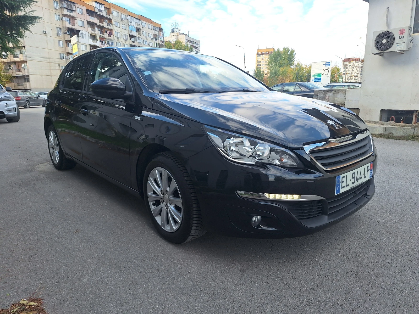 Peugeot 308 1.6hdi navi, снимка 4 - Автомобили и джипове - 56684149