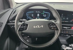 Kia Niro TRENDY* ПОДГРЕВ* ОБДУХВАНЕ* НАВИ* КАМЕРА* HUD* , снимка 11