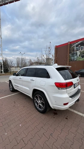 Jeep Grand cherokee Overland 5.7 - 57000 лв. / 29143.64 € - 92539977 5