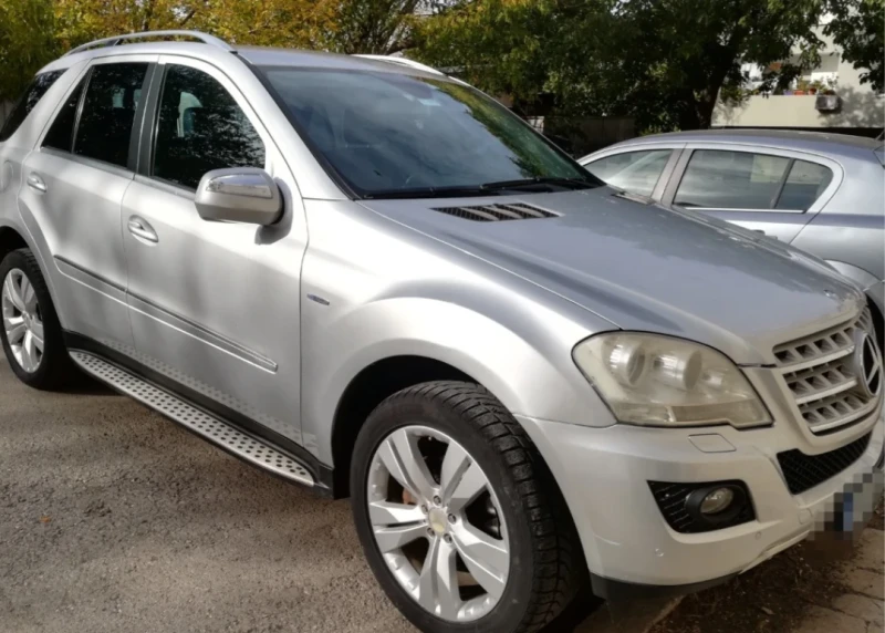 Mercedes-Benz ML 350 Sport Bluetec 7 G tronic, снимка 1 - Автомобили и джипове - 47132883