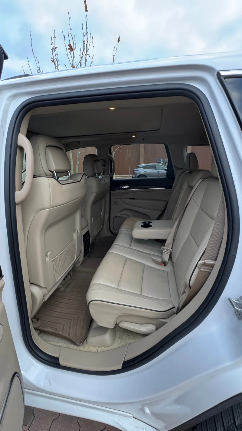 Jeep Grand cherokee Overland 5.7, снимка 10 - Автомобили и джипове - 52881253