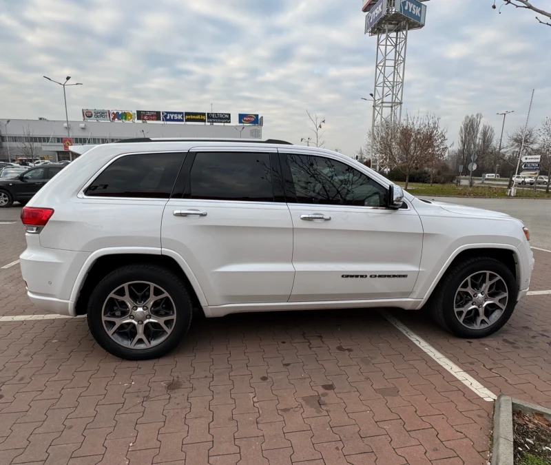 Jeep Grand cherokee Overland 5.7, снимка 6 - Автомобили и джипове - 52881253