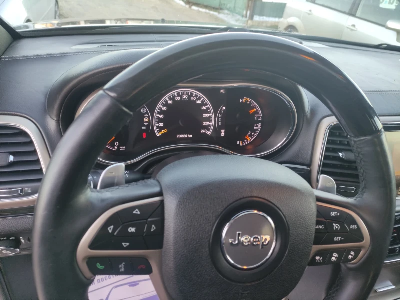 Jeep Grand cherokee 3.0crdi Overland Swiss, снимка 15 - Автомобили и джипове - 53048410