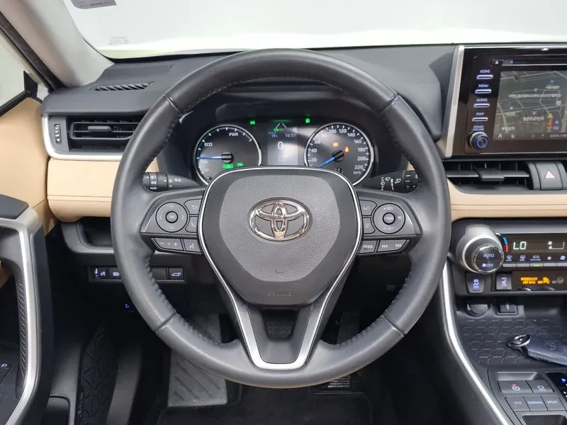 Toyota Rav4 5Th Generation 2.5 2Wd Hybrid, снимка 13 - Автомобили и джипове - 56289469
