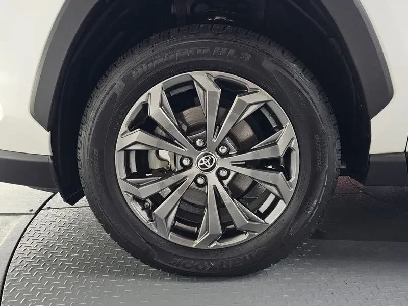 Toyota Rav4 5Th Generation 2.5 2Wd Hybrid, снимка 5 - Автомобили и джипове - 56289469