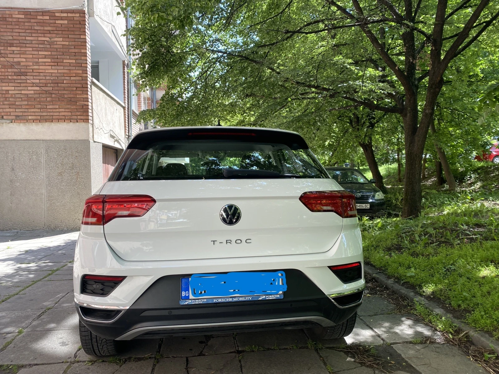 VW T-Roc 1.5 TSI Гаранционен - изображение 4