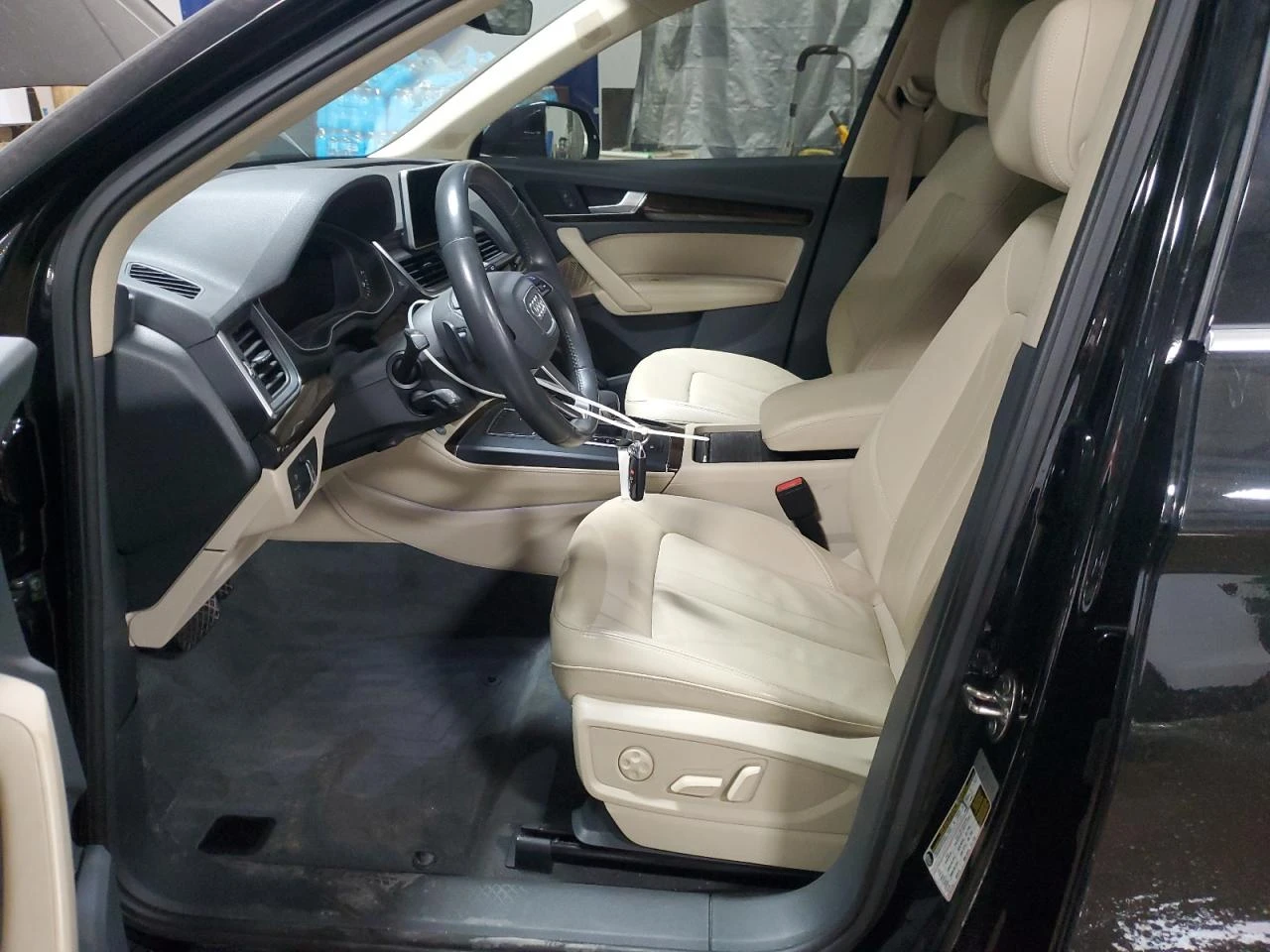 Audi Q5 Premium Plus* Диг.табло* Bang&Olufsen* 8ZF* Пано*  - изображение 7