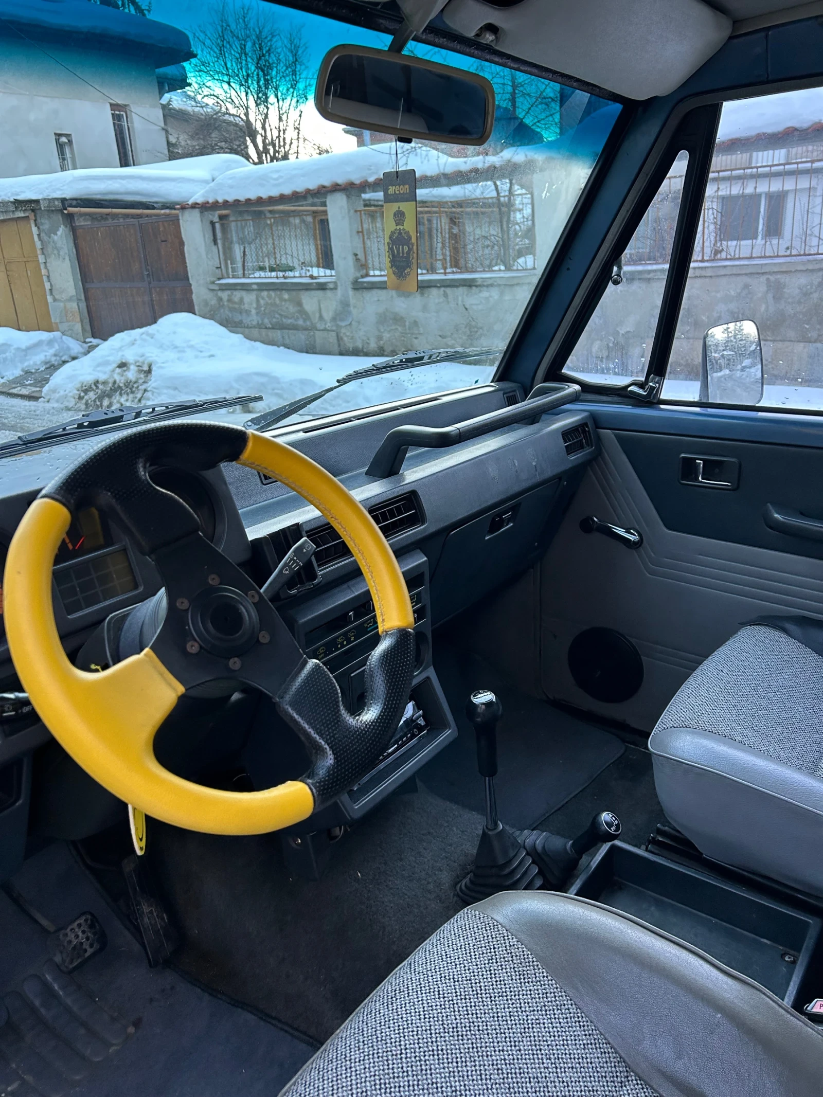 Mitsubishi Pajero 2.6 Атмосферен Бензин - изображение 2