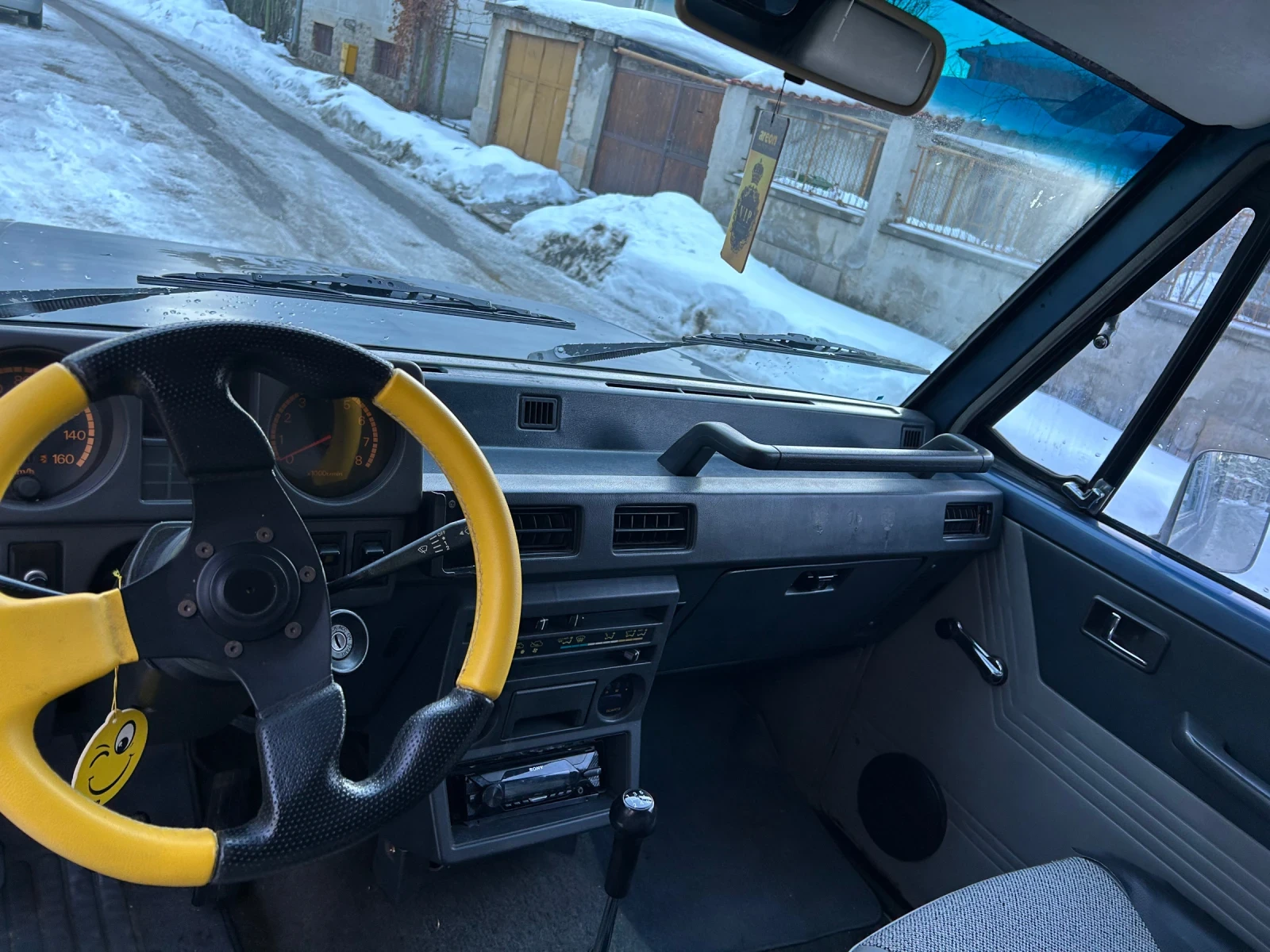 Mitsubishi Pajero 2.6 Атмосферен Бензин - изображение 7